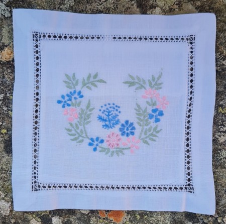 Brodert pute, til å ha lavendel eller såpestykke i. 3